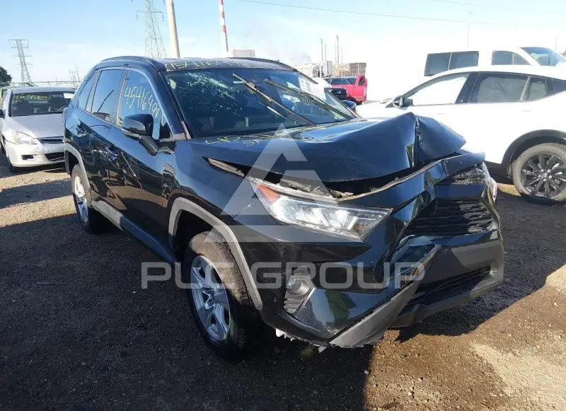 2021 Toyota RAV4 фото