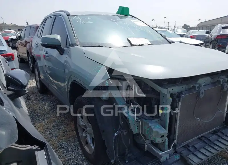 2021 Toyota RAV4 photo
