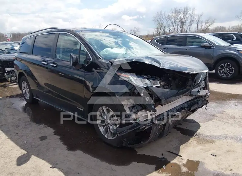 2021 Toyota SIENNA фото