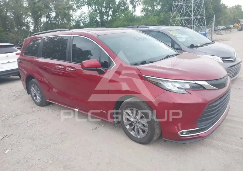 2021 Toyota SIENNA photo