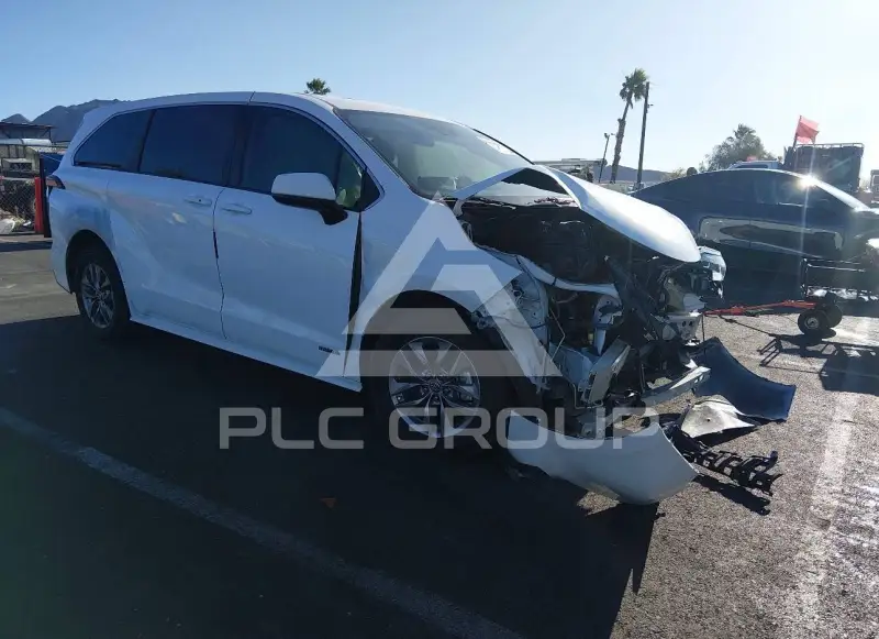 2021 Toyota SIENNA фото