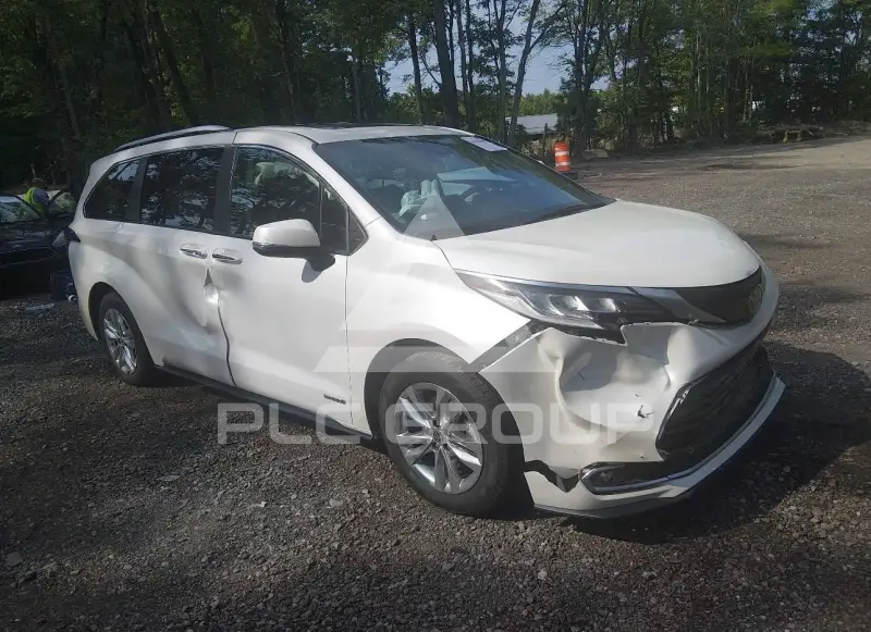 2021 Toyota SIENNA фото