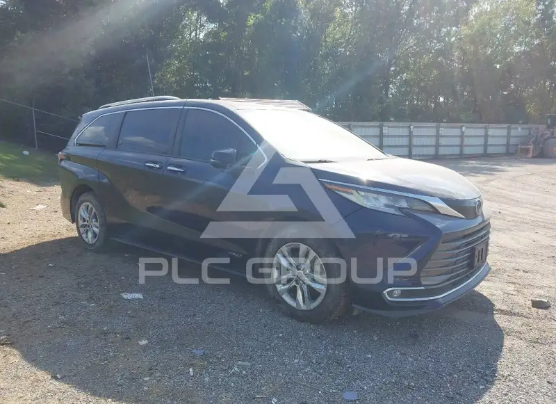 2021 Toyota SIENNA фото