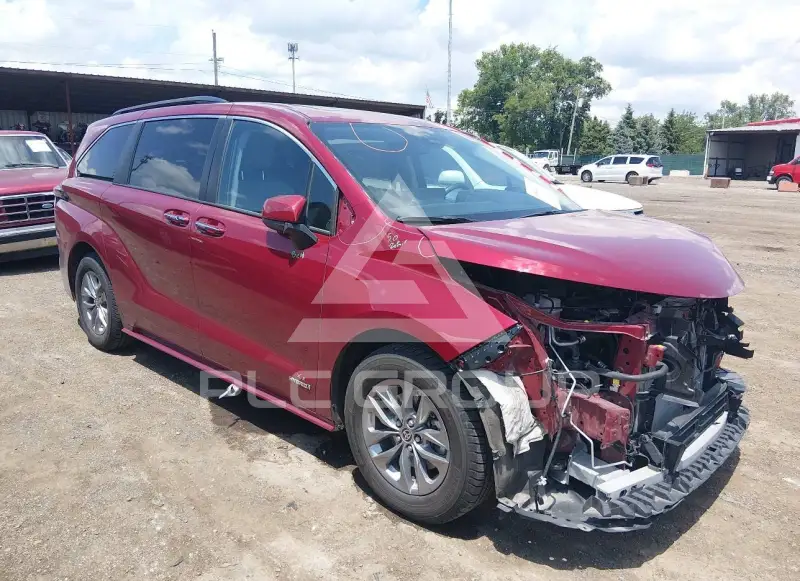 2021 Toyota SIENNA photo