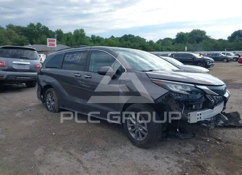 2021 Toyota SIENNA photo
