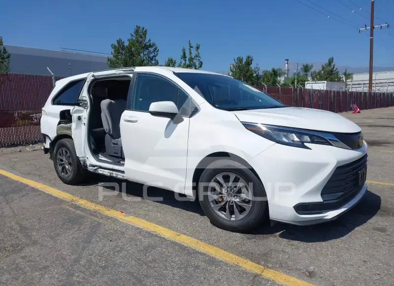 2021 Toyota SIENNA фото