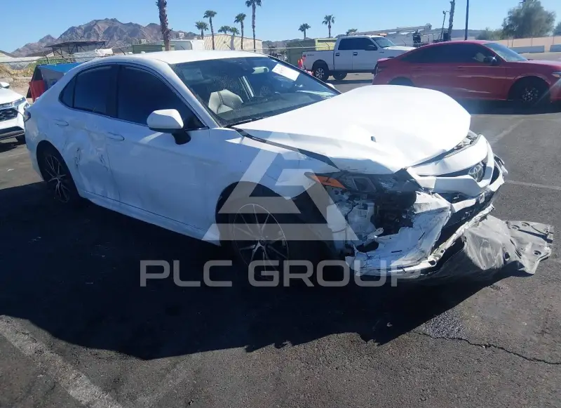 2021 Toyota CAMRY фото