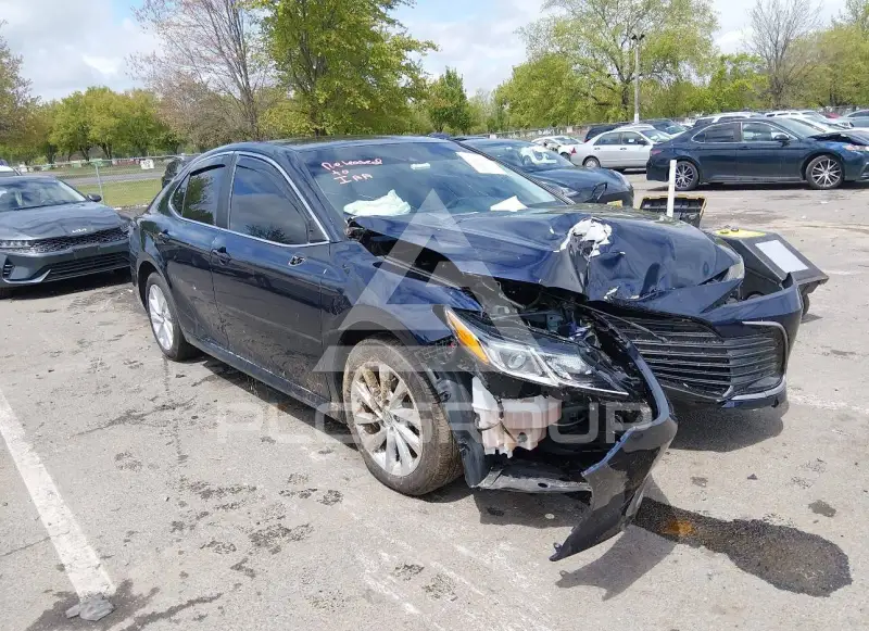 2021 Toyota CAMRY фото