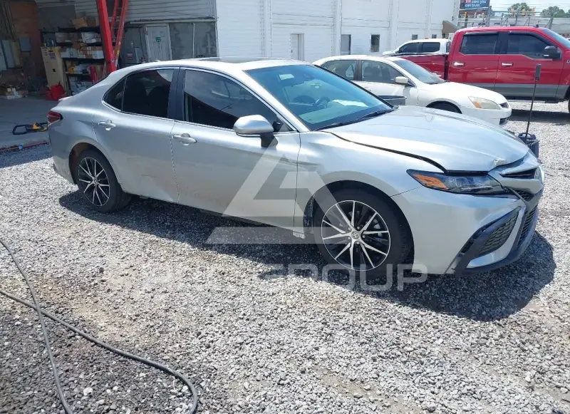2021 Toyota CAMRY фото