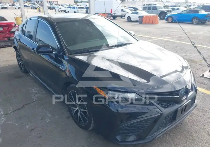 2021 Toyota CAMRY фото