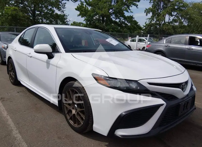 2021 Toyota CAMRY фото