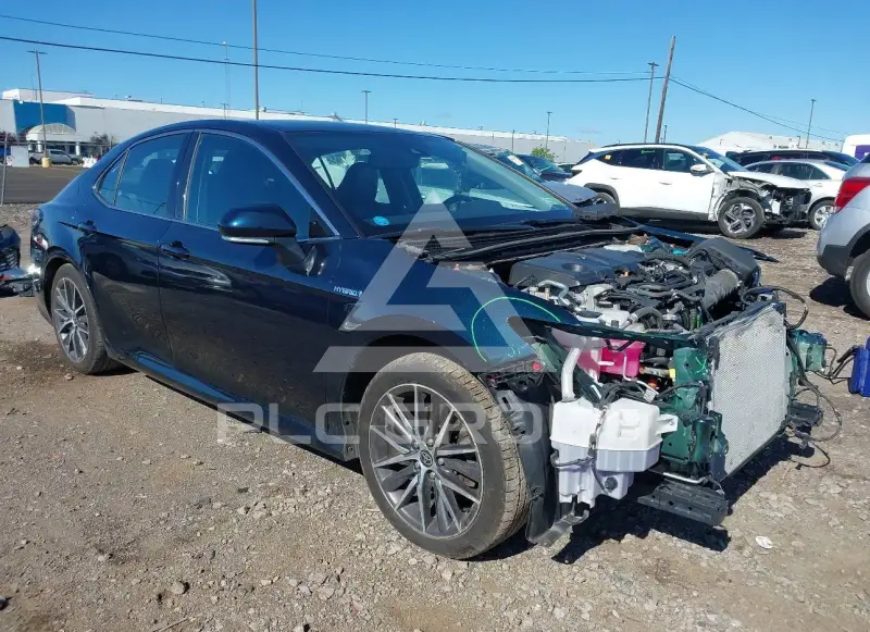 2021 Toyota CAMRY фото