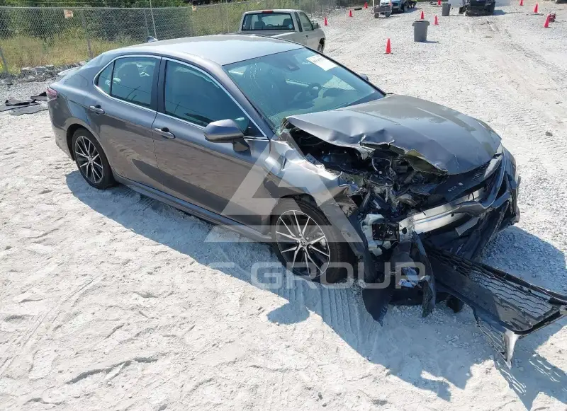 2021 Toyota CAMRY фото
