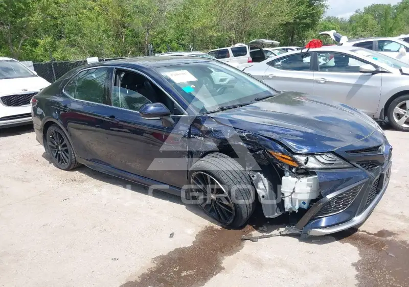 2021 Toyota CAMRY фото
