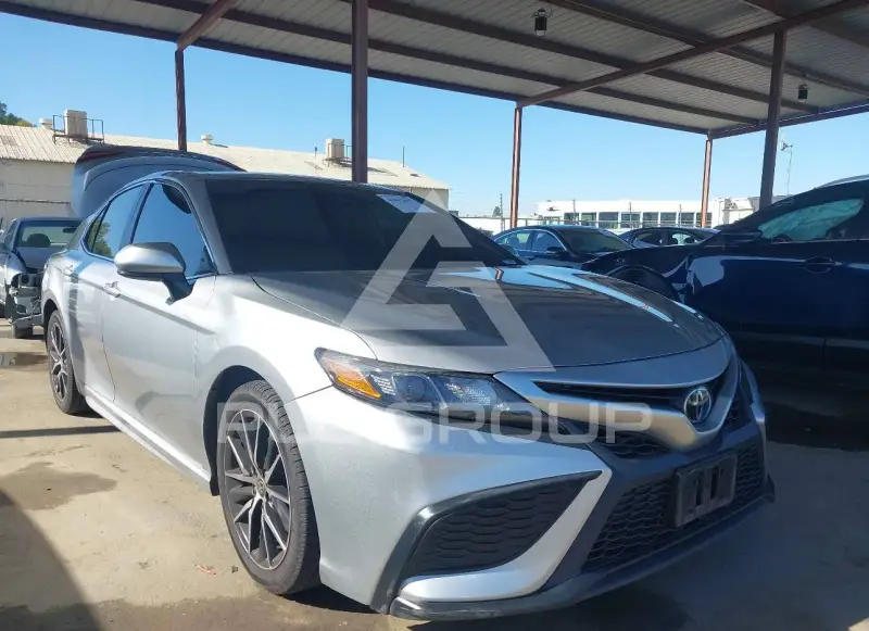 2021 Toyota CAMRY фото