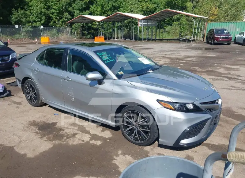 2021 Toyota CAMRY фото
