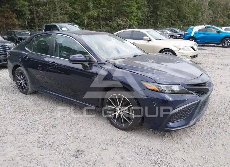 2021 Toyota CAMRY photo