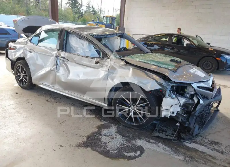 2021 Toyota CAMRY фото