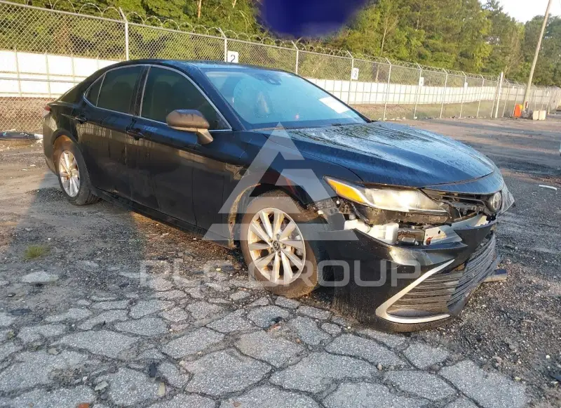2021 Toyota CAMRY photo