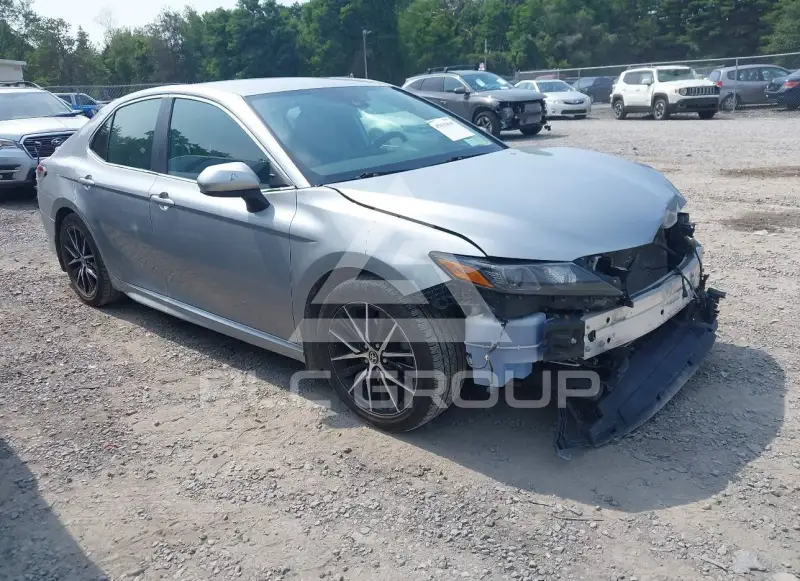 2021 Toyota CAMRY фото