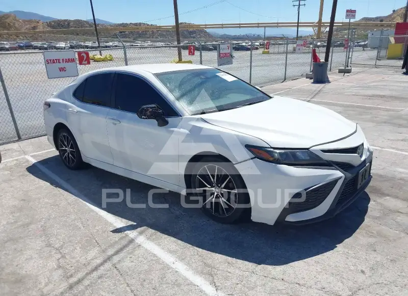 2021 Toyota CAMRY фото
