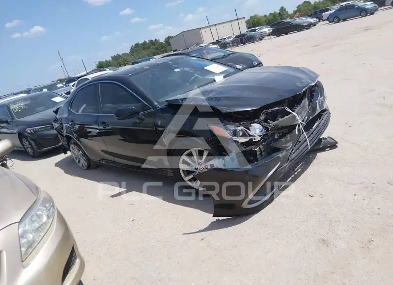 2021 Toyota CAMRY photo