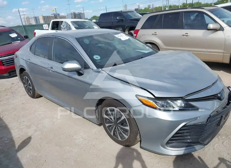 2021 Toyota CAMRY фото