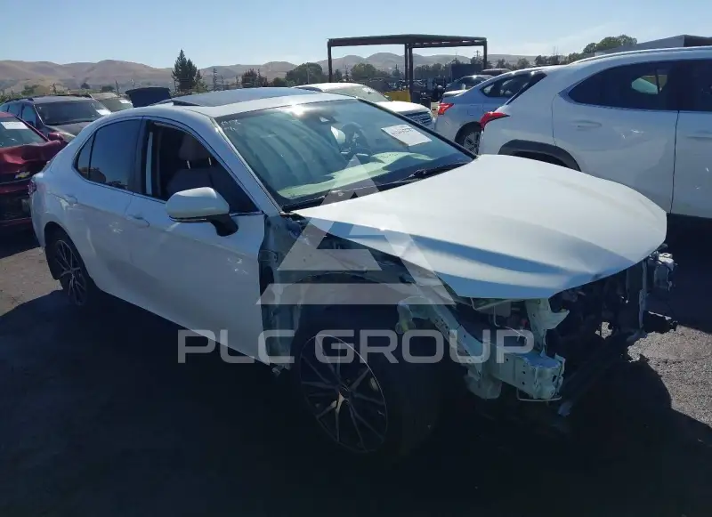 2021 Toyota CAMRY фото