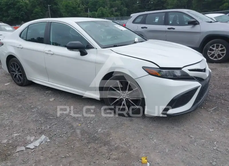 2021 Toyota CAMRY фото