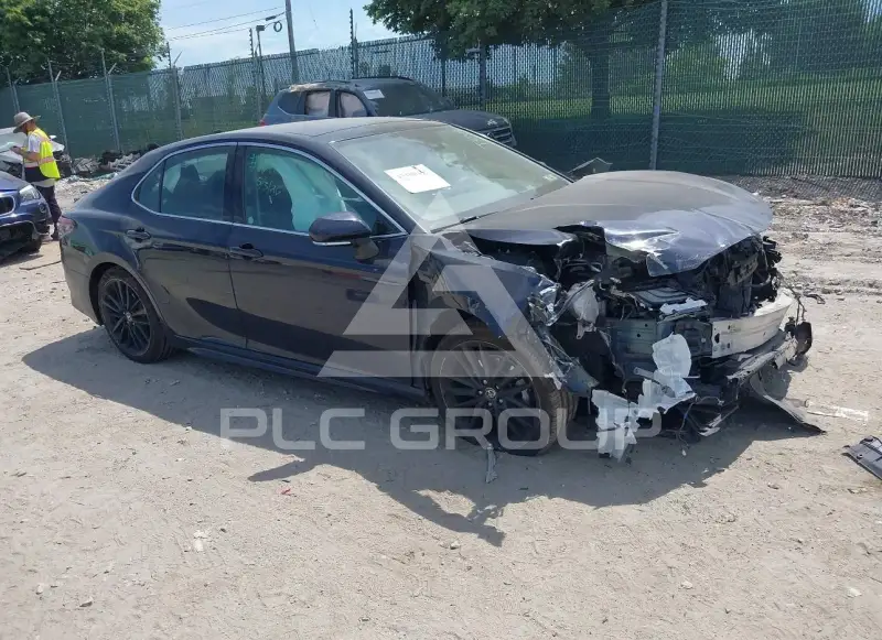 2021 Toyota CAMRY photo