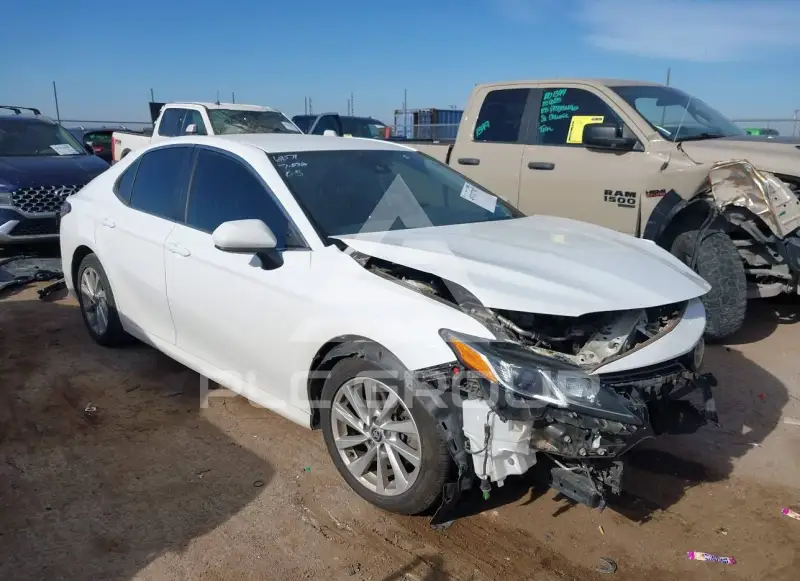 2021 Toyota CAMRY photo