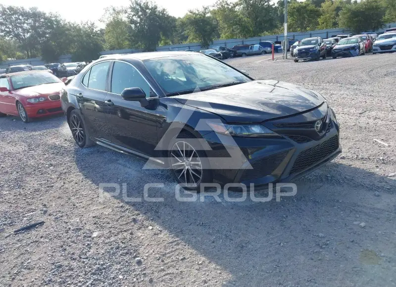 2021 Toyota CAMRY фото