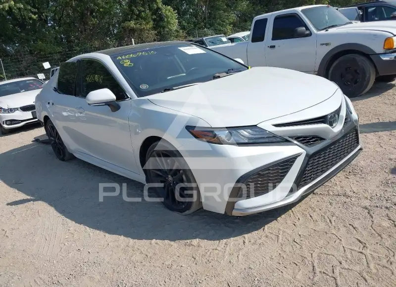2021 Toyota CAMRY photo