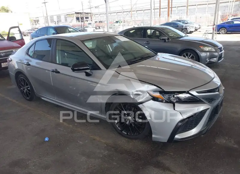 2021 Toyota CAMRY фото
