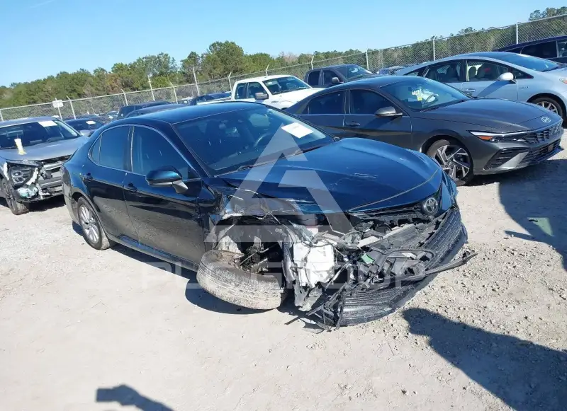 2021 Toyota CAMRY фото
