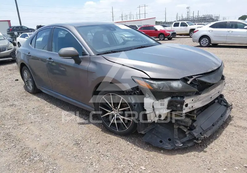 2021 Toyota CAMRY фото