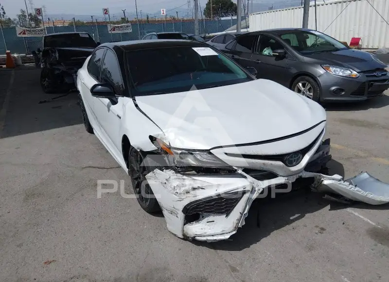 2021 Toyota CAMRY photo