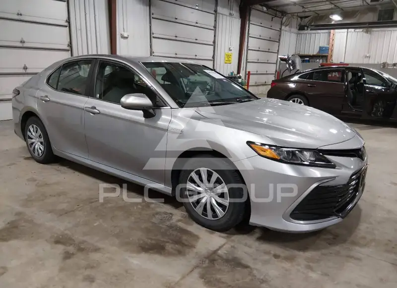 2021 Toyota CAMRY photo