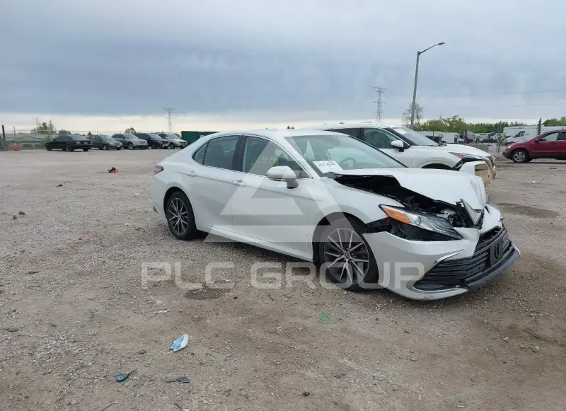 2021 Toyota CAMRY photo