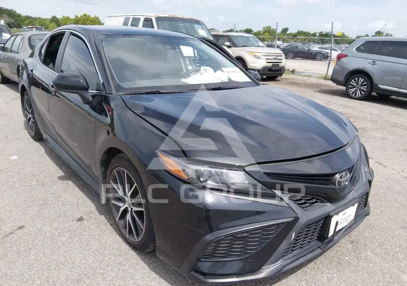 2021 Toyota CAMRY фото