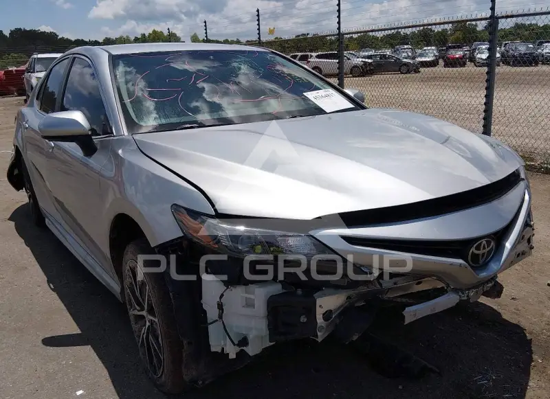2021 Toyota CAMRY фото