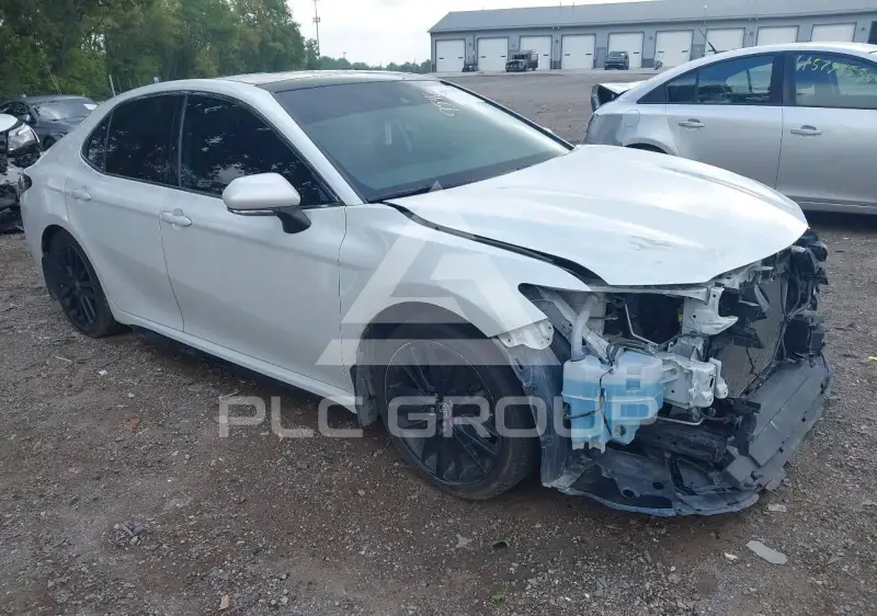 2021 Toyota CAMRY photo