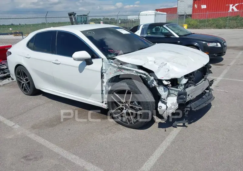 2021 Toyota CAMRY фото