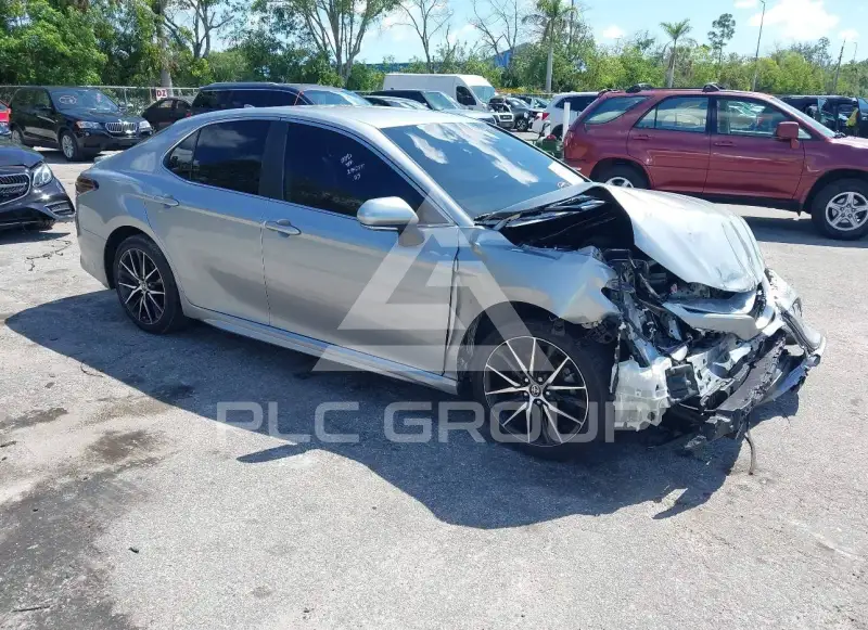 2021 Toyota CAMRY фото