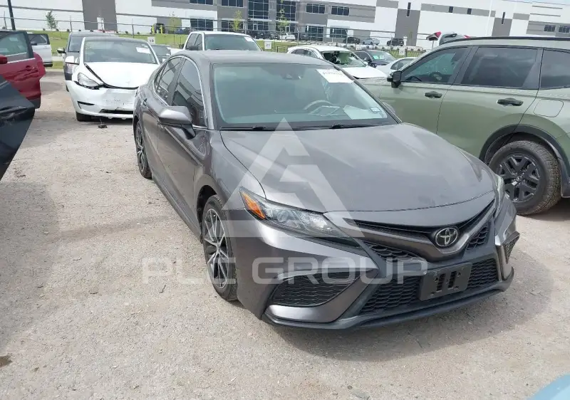 2021 Toyota CAMRY фото