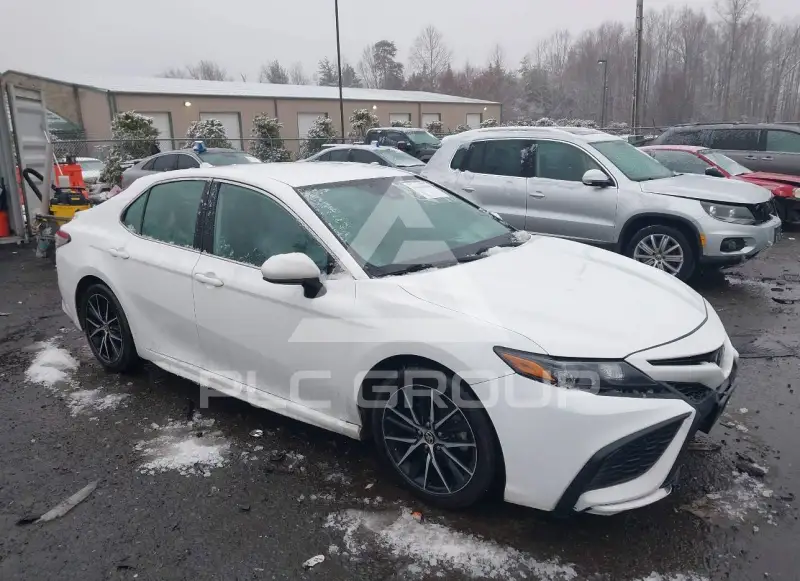 2021 Toyota CAMRY фото