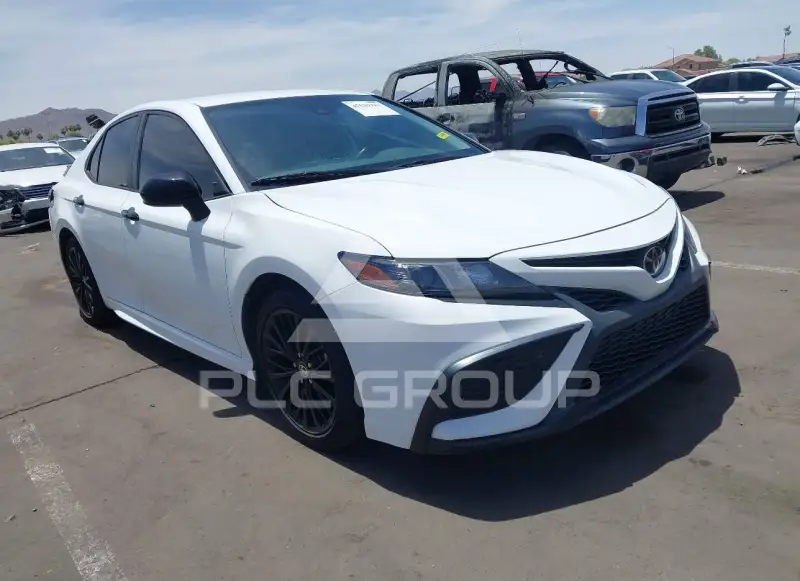 2021 Toyota CAMRY фото