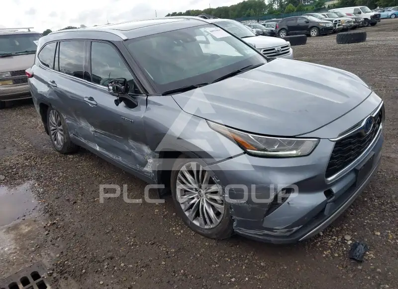 2021 Toyota Highlander фото