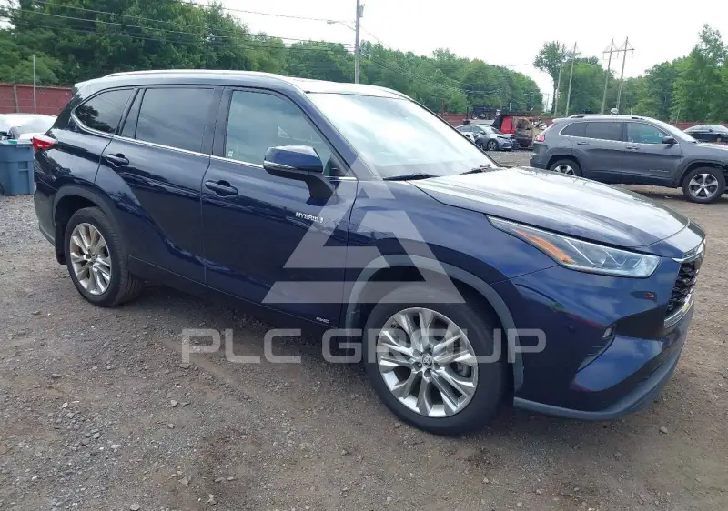 2021 Toyota Highlander фото