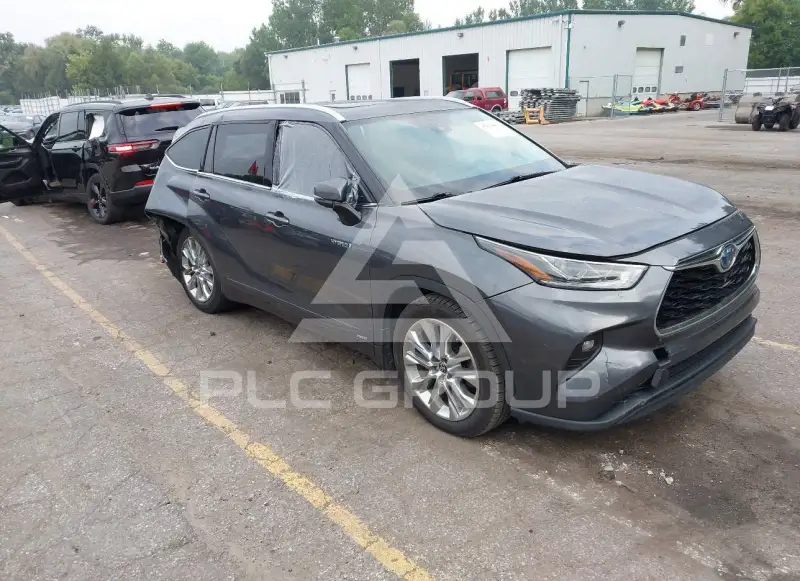 2021 Toyota Highlander фото